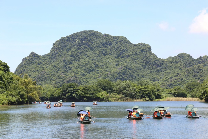 828.000 khách quốc tế tới Ninh Bình trong 8 tháng, gần gấp đôi cả năm 2023- Ảnh 2. 828.000 khách quốc tế tới Ninh Bình trong 8 tháng, gần gấp đôi cả năm 2023- Ảnh 2.