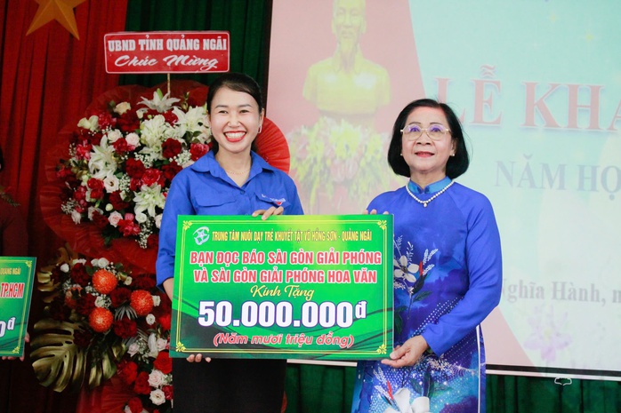 Hơn 1,5 tỉ đồng ủng hộ Trung tâm Nuôi dạy trẻ khuyết tật Võ Hồng Sơn- Ảnh 3. Hơn 1,5 tỉ đồng ủng hộ Trung tâm Nuôi dạy trẻ khuyết tật Võ Hồng Sơn- Ảnh 3.