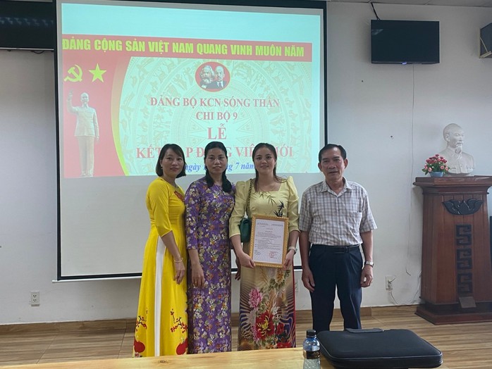 Xây dựng Đảng: Mấu chốt là tuyên truyền, vận động- Ảnh 1. Xây dựng Đảng: Mấu chốt là tuyên truyền, vận động- Ảnh 1.