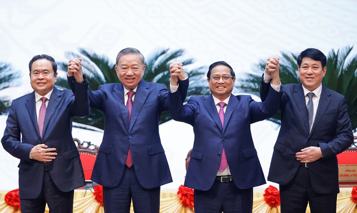Tổng Bí thư, Chủ tịch nước Tô Lâm: Hết lòng phụng sự Tổ quốc, phục vụ Nhân dân- Ảnh 2. Tổng Bí thư, Chủ tịch nước Tô Lâm: Hết lòng phụng sự Tổ quốc, phục vụ Nhân dân- Ảnh 2.