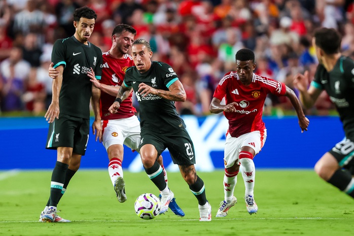 Đè bẹp Man United 3 bàn, Liverpool toàn thắng du đấu đầu mùa- Ảnh 5.