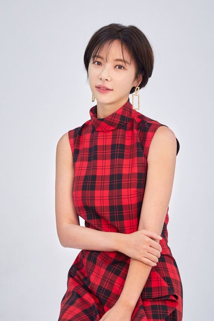 Minh tinh "Cô nàng xinh đẹp" chia tay tình trẻ- Ảnh 4. Minh tinh "Cô nàng xinh đẹp" chia tay tình trẻ- Ảnh 4.