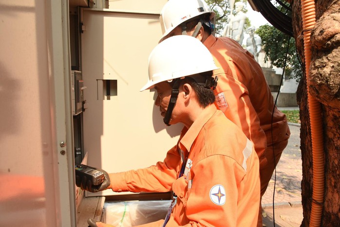Nước về thủy điện tăng cao, vẫn lo thiếu điện đến hết tháng 10- Ảnh 1. Nước về thủy điện tăng cao, vẫn lo thiếu điện đến hết tháng 10- Ảnh 1.