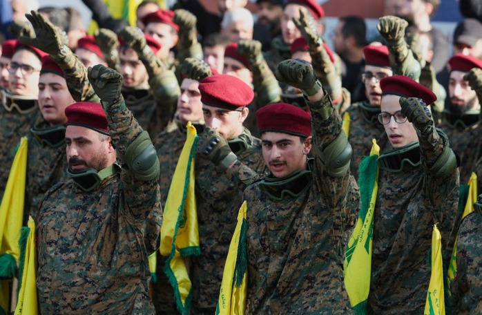 Israel "săn" chỉ huy Hezbollah, nhận lại đòn không kích- Ảnh 1.