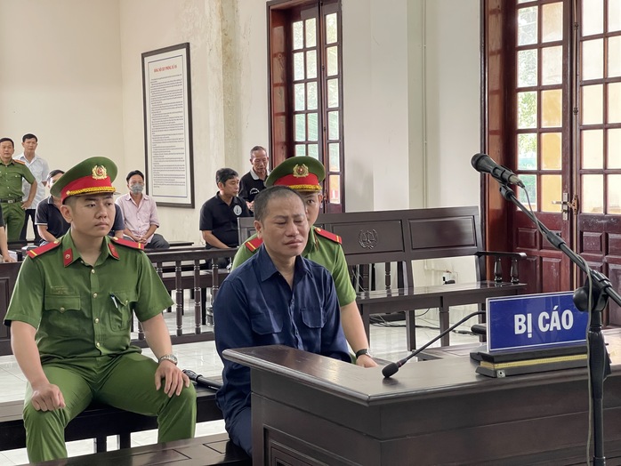 Những lời khai đầu tiên của người tự xưng " đại đức Thích Tâm Phúc” tại toà- Ảnh 3. Những lời khai đầu tiên của người tự xưng " đại đức Thích Tâm Phúc” tại toà- Ảnh 3.