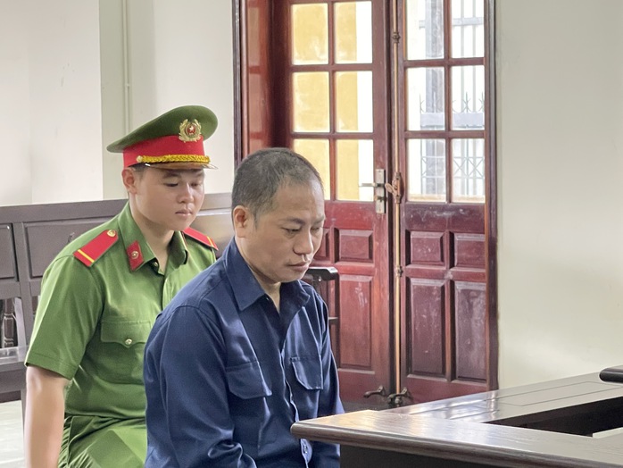 Những lời khai đầu tiên của người tự xưng " đại đức Thích Tâm Phúc” tại toà- Ảnh 2. Những lời khai đầu tiên của người tự xưng " đại đức Thích Tâm Phúc” tại toà- Ảnh 2.