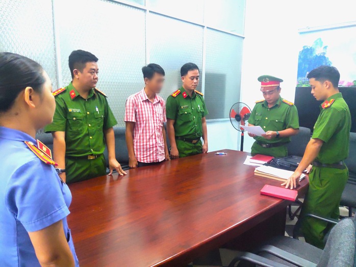 Bắt tạm giam đăng kiểm viên hạng 2 của Chi cục Thuỷ sản tỉnh Bà Rịa - Vũng Tàu- Ảnh 1. Bắt tạm giam đăng kiểm viên hạng 2 của Chi cục Thuỷ sản tỉnh Bà Rịa - Vũng Tàu- Ảnh 1.