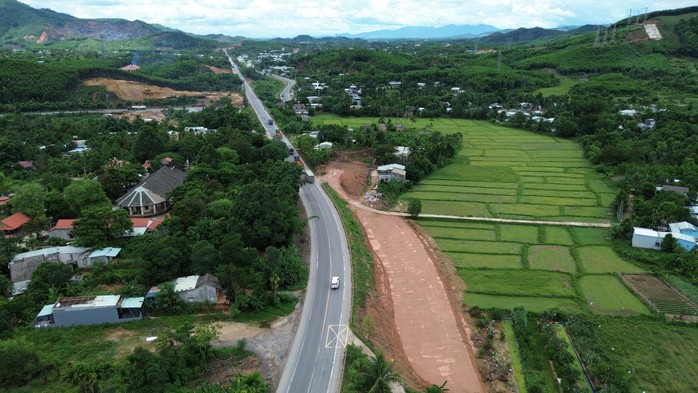 7 điểm vướng tại dự án cao tốc Hòa Liên – Túy Loan- Ảnh 2. 7 điểm vướng tại dự án cao tốc Hòa Liên – Túy Loan- Ảnh 2.