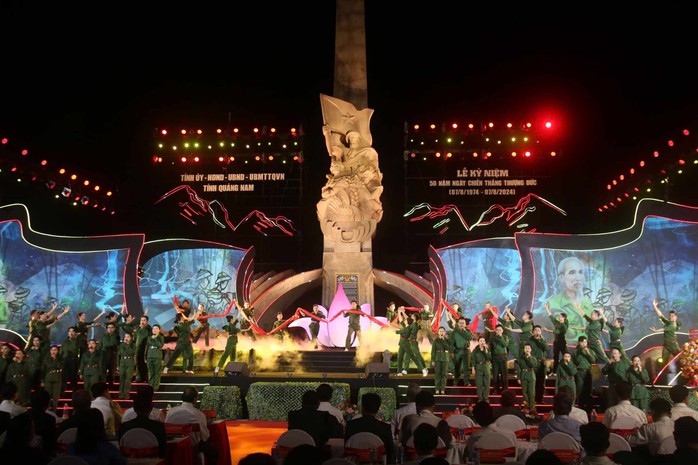 Lãnh đạo các ban, bộ ngành trung ương dự kỷ niệm 50 năm Chiến thắng Thượng Đức- Ảnh 7. Lãnh đạo các ban, bộ ngành trung ương dự kỷ niệm 50 năm Chiến thắng Thượng Đức- Ảnh 7.