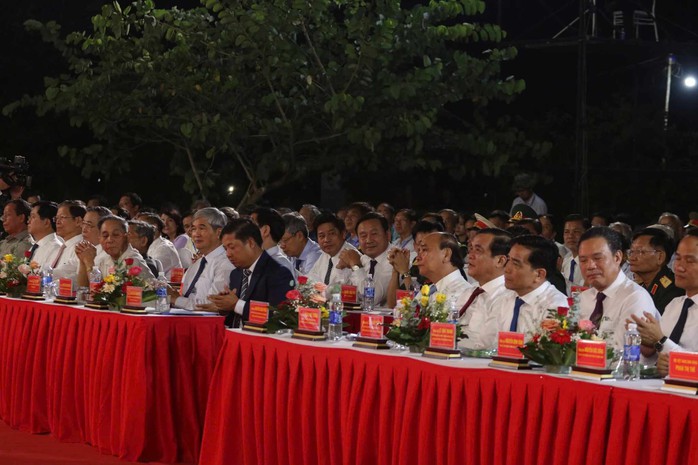 Lãnh đạo các ban, bộ ngành trung ương dự kỷ niệm 50 năm Chiến thắng Thượng Đức- Ảnh 4. Lãnh đạo các ban, bộ ngành trung ương dự kỷ niệm 50 năm Chiến thắng Thượng Đức- Ảnh 4.