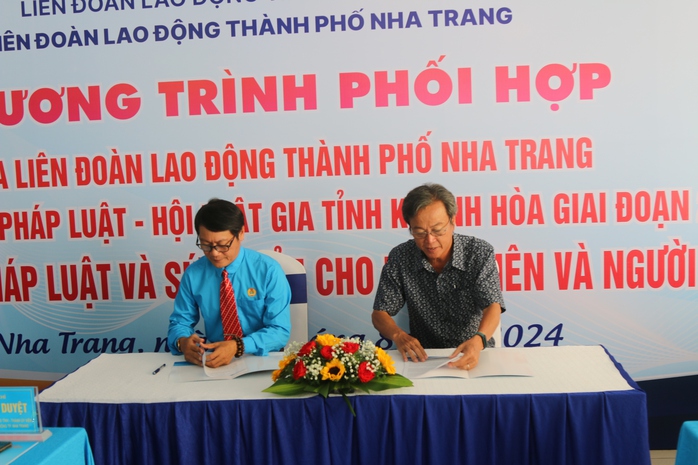 Tư vấn pháp luật và xét nghiệm miễn phí cho người lao động Nha Trang
- Ảnh 1. Tư vấn pháp luật và xét nghiệm miễn phí cho người lao động Nha Trang
- Ảnh 1.