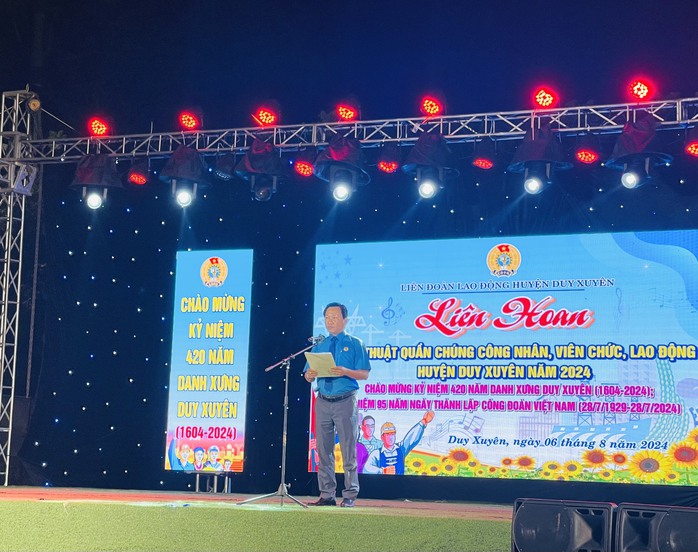 Tưng bừng Liên hoan Nghệ thuật quần chúng CN-VC-LĐ- Ảnh 2. Tưng bừng Liên hoan Nghệ thuật quần chúng CN-VC-LĐ- Ảnh 2.