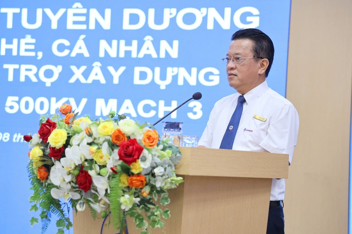 47 tập thể và cá nhân xuất sắc tham gia thi công đường dây 500kV mạch 3- Ảnh 1. 47 tập thể và cá nhân xuất sắc tham gia thi công đường dây 500kV mạch 3- Ảnh 1.
