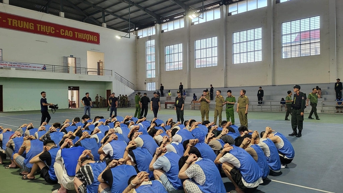 NÓNG: Tìm bị hại của đường dây tội phạm vừa bị triệt phá tại Tam Giác Vàng- Ảnh 2.