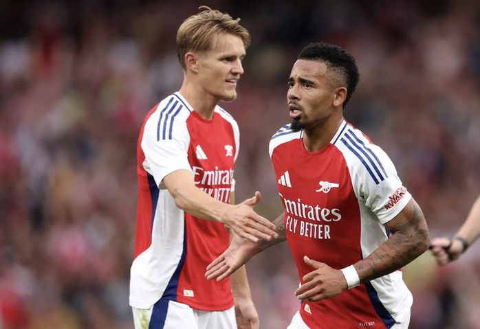 Vùi dập tân vô địch Bundesliga, Arsenal thị uy sức mạnh tại London- Ảnh 4. Vùi dập tân vô địch Bundesliga, Arsenal thị uy sức mạnh tại London- Ảnh 4.
