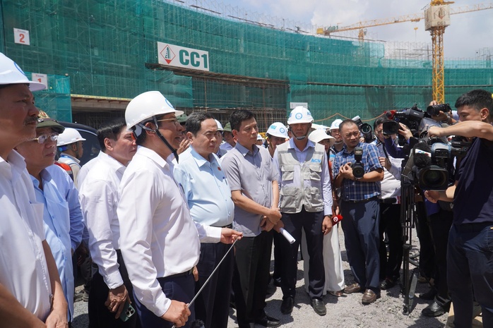 Chủ tịch Quốc hội Trần Thanh Mẫn: Nhìn từ trên cao, một sân bay tầm cỡ đã thấy rõ- Ảnh 3. Chủ tịch Quốc hội Trần Thanh Mẫn: Nhìn từ trên cao, một sân bay tầm cỡ đã thấy rõ- Ảnh 3.