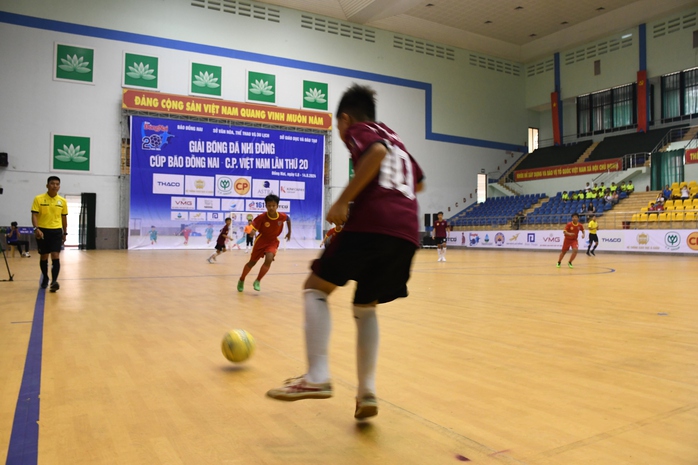 Khởi tranh Giải Bóng đá nhi đồng Cúp Báo Đồng Nai lần thứ 20 năm 2024- Ảnh 2. Khởi tranh Giải Bóng đá nhi đồng Cúp Báo Đồng Nai lần thứ 20 năm 2024- Ảnh 2.