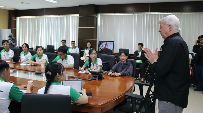 Sinh viên Trường Đại học Tân Tạo tham quan mô hình xử lý rác tại VWS- Ảnh 1. Sinh viên Trường Đại học Tân Tạo tham quan mô hình xử lý rác tại VWS- Ảnh 1.