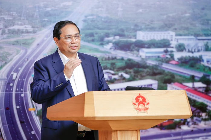 Thủ tướng: Tăng tốc để hoàn thành thêm 1.200 km cao tốc vào năm 2025- Ảnh 2. Thủ tướng: Tăng tốc để hoàn thành thêm 1.200 km cao tốc vào năm 2025- Ảnh 2.