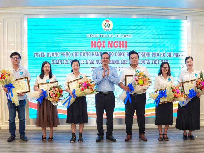 Công đoàn TP HCM đánh giá cao vai trò, đóng góp của báo chí- Ảnh 1. Công đoàn TP HCM đánh giá cao vai trò, đóng góp của báo chí- Ảnh 1.