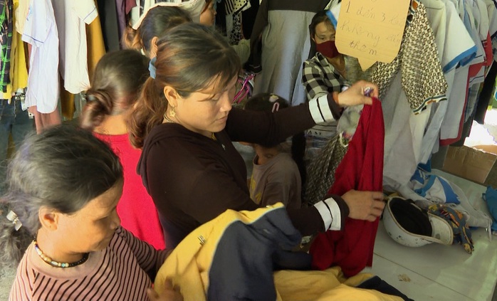 Cuộc thi viết &ldquo;L&Ograve;NG TỐT QUANH TA&rdquo;: &Ocirc;ng Mười trong l&ograve;ng người Ca Dong- Ảnh 2.