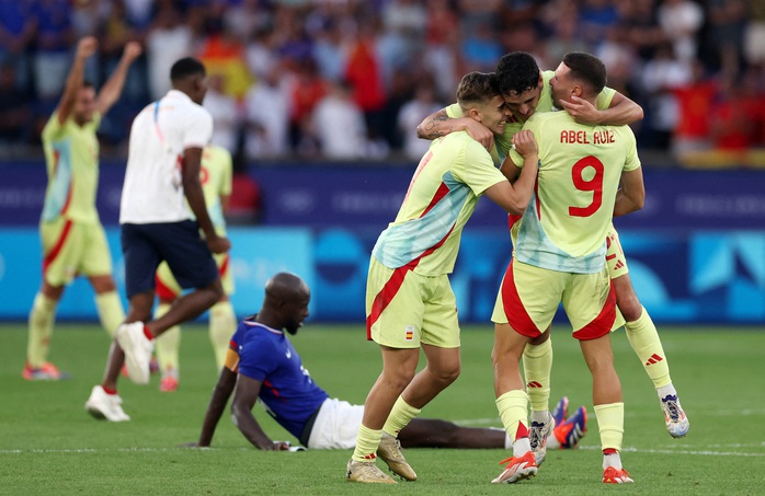 Sau 120 phút kịch tính, Tây Ban Nha đoạt HCV bóng đá nam Olympic 2024 - Ảnh 5. Sau 120 phút kịch tính, Tây Ban Nha đoạt HCV bóng đá nam Olympic 2024 - Ảnh 5.