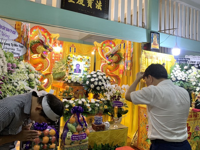 Thăm viếng, hỗ trợ các nạn nhân vụ gãy nhánh cây trong Công viên Tao Đàn- Ảnh 7. Thăm viếng, hỗ trợ các nạn nhân vụ gãy nhánh cây trong Công viên Tao Đàn- Ảnh 7.