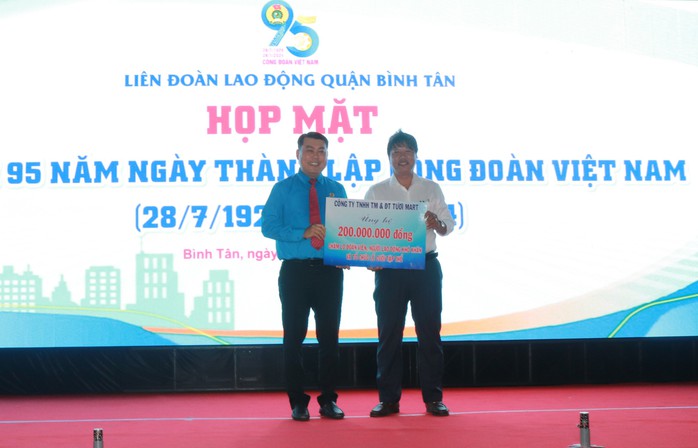 Chăm lo cho đoàn viên - lao động khó khăn - Ảnh 4. Chăm lo cho đoàn viên - lao động khó khăn - Ảnh 4.