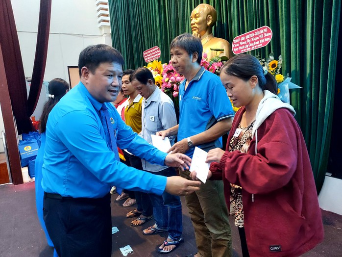 Chăm lo cho đoàn viên - lao động khó khăn - Ảnh 7. Chăm lo cho đoàn viên - lao động khó khăn - Ảnh 7.