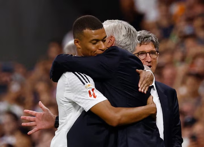 Kylian Mbappe nhẹ nhõm sau cú đúp giúp Real Madrid thắng Betis 2-0- Ảnh 3. Kylian Mbappe nhẹ nhõm sau cú đúp giúp Real Madrid thắng Betis 2-0- Ảnh 3.