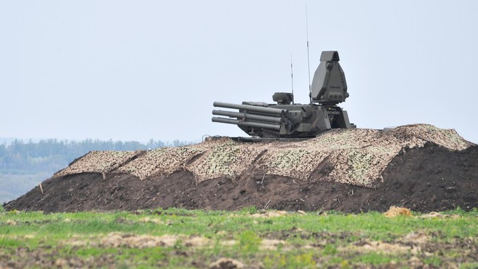 Ukraine tấn công Nga bằng UAV, nổ lớn xảy ra liên tiếp- Ảnh 2. Ukraine tấn công Nga bằng UAV, nổ lớn xảy ra liên tiếp- Ảnh 2.