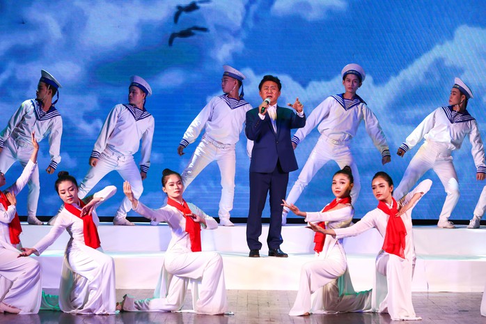 NSND Tạ Minh Tâm sẽ góp mặt trong chương trình nghệ thuật “Thiêng liêng Tổ quốc” diễn ra tối 2-9 tại sân khấu phố đi bộ Nguyễn Huệ (TP HCM). Ảnh: HOÀNG TRIỀU NSND Tạ Minh Tâm sẽ góp mặt trong chương trình nghệ thuật “Thiêng liêng Tổ quốc” diễn ra tối 2-9 tại sân khấu phố đi bộ Nguyễn Huệ (TP HCM). Ảnh: HOÀNG TRIỀU