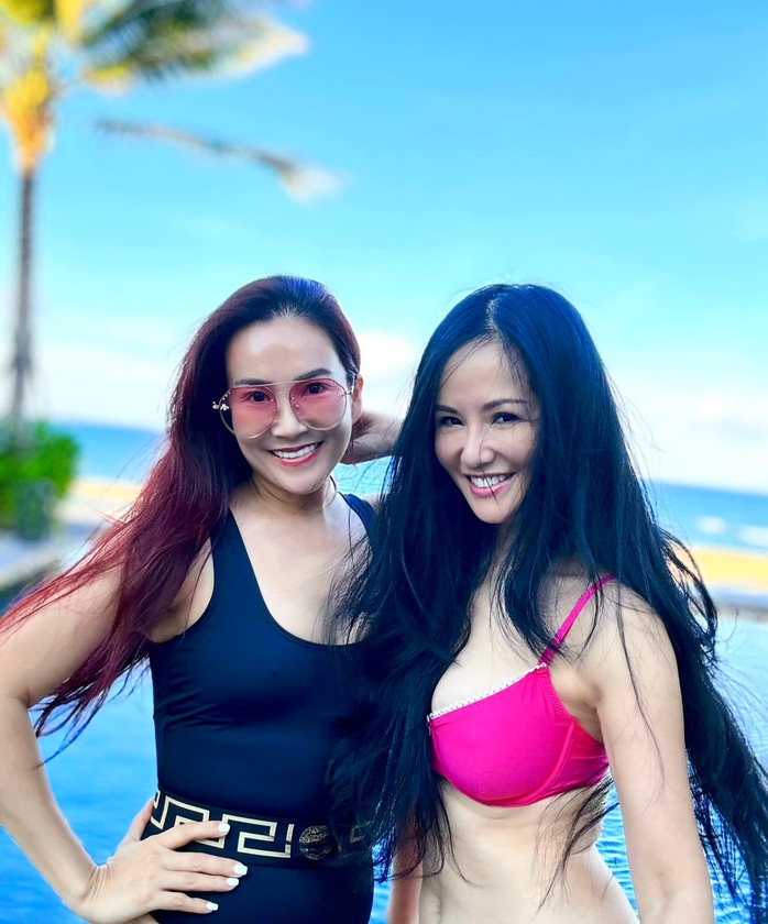 Hồng Nhung khoe dáng quyến rũ với bikini- Ảnh 4. Hồng Nhung khoe dáng quyến rũ với bikini- Ảnh 4.