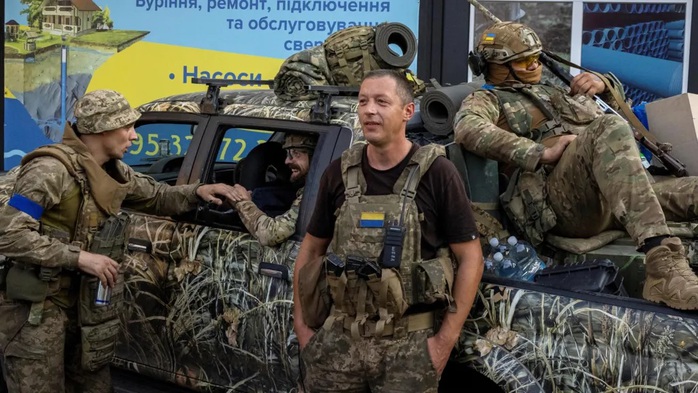 Đài BBC đưa tin lực lượng Nga hiện chỉ cách TP Pokrovsk của Ukraine vài km. Ảnh: Reuters Đài BBC đưa tin lực lượng Nga hiện chỉ cách TP Pokrovsk của Ukraine vài km. Ảnh: Reuters