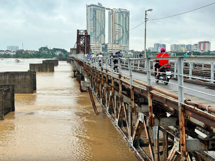 Hà Nội yêu cầu kiểm tra mức độ an toàn của các cầu- Ảnh 1. Hà Nội yêu cầu kiểm tra mức độ an toàn của các cầu- Ảnh 1.