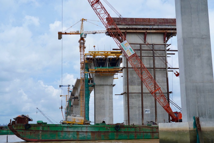 Chuẩn bị hợp long cầu lớn nhất đường Vành đai 3 TP HCM- Ảnh 2. Chuẩn bị hợp long cầu lớn nhất đường Vành đai 3 TP HCM- Ảnh 2.