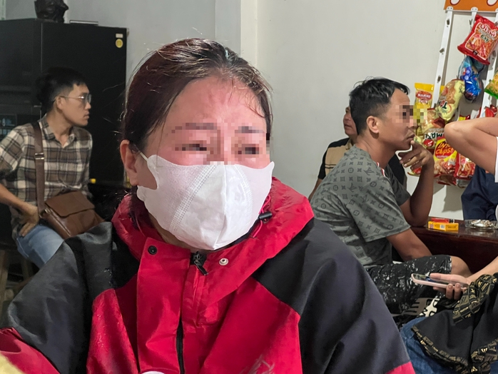 Vụ sập cầu Phong Châu: Sáng 10-9 vẫn chưa thể tiến hành cứu hộ, cứu nạn do nước lũ dâng cao, chảy xiết- Ảnh 5. Vụ sập cầu Phong Châu: Sáng 10-9 vẫn chưa thể tiến hành cứu hộ, cứu nạn do nước lũ dâng cao, chảy xiết- Ảnh 5.