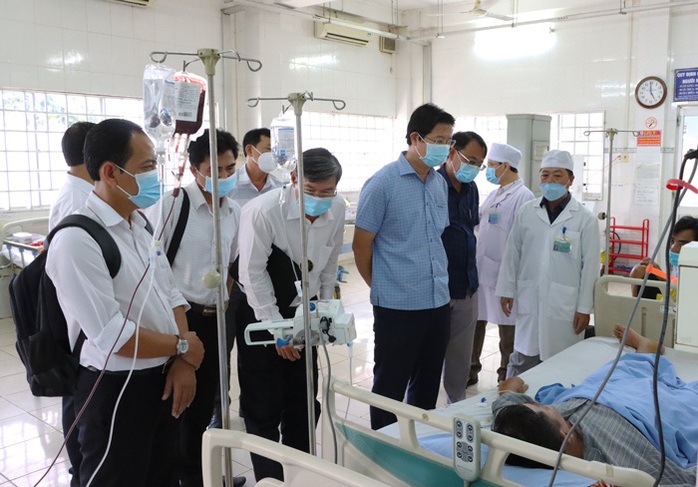 Vụ 149 người ngộ độc: Bánh mì Hồng Ngọc 12 bị đóng cửa 4 tháng- Ảnh 1. Vụ 149 người ngộ độc: Bánh mì Hồng Ngọc 12 bị đóng cửa 4 tháng- Ảnh 1.