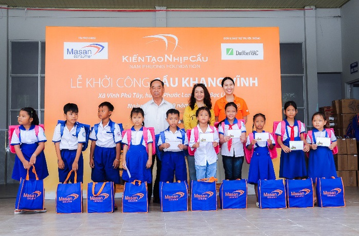 Quỹ Nam Phương tiếp tục xây dựng 2 dự án cầu mới tại Hậu Giang, Bạc Liêu- Ảnh 5. Quỹ Nam Phương tiếp tục xây dựng 2 dự án cầu mới tại Hậu Giang, Bạc Liêu- Ảnh 5.