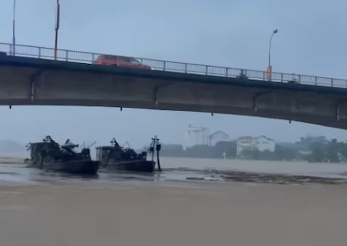 Đề nghị Trung Quốc thông báo thời điểm xả lũ, thời gian và lưu lượng xả lũ trên sông Hồng- Ảnh 1. Đề nghị Trung Quốc thông báo thời điểm xả lũ, thời gian và lưu lượng xả lũ trên sông Hồng- Ảnh 1.