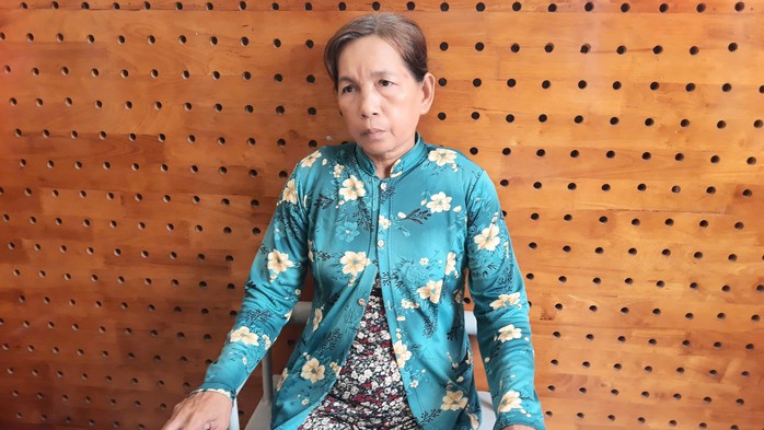 Bất khẩn cấp 2 người phụ nữ ngăn khai thác cát, làm 3 người bị thương- Ảnh 1. Bất khẩn cấp 2 người phụ nữ ngăn khai thác cát, làm 3 người bị thương- Ảnh 1.