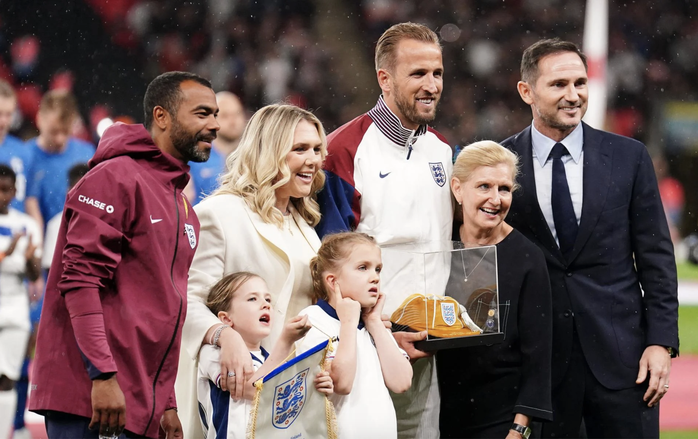 Harry Kane bùng nổ trận đấu thứ 100, tuyển Anh đánh bại Phần Lan - Ảnh 1. Harry Kane bùng nổ trận đấu thứ 100, tuyển Anh đánh bại Phần Lan - Ảnh 1.