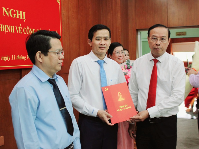 Điều động, bổ nhiệm nhiều cán bộ ở Bà Rịa - Vũng Tàu- Ảnh 1. Điều động, bổ nhiệm nhiều cán bộ ở Bà Rịa - Vũng Tàu- Ảnh 1.
