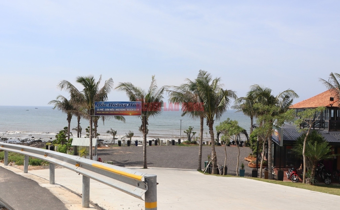 Vụ công trình không phép ở dốc Hoàng Hôn: Tạm đình chỉ chủ tịch phường Phú Hài- Ảnh 1. Vụ công trình không phép ở dốc Hoàng Hôn: Tạm đình chỉ chủ tịch phường Phú Hài- Ảnh 1.