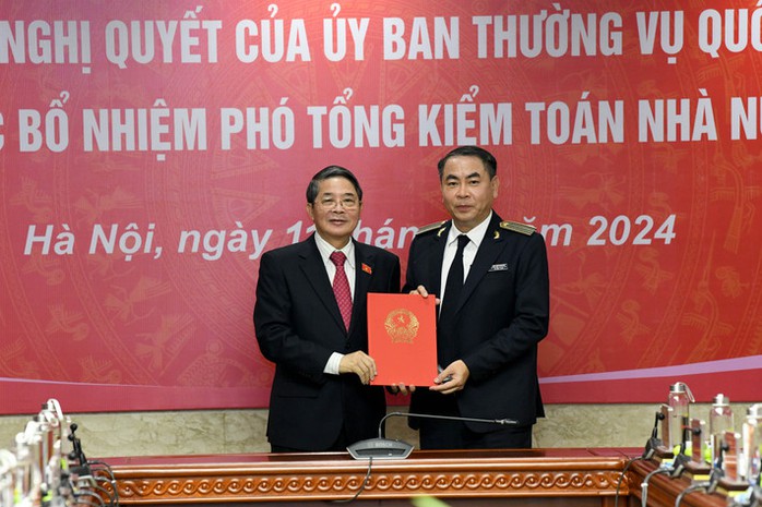 Trao nghị quyết bổ nhiệm Phó Tổng Kiểm toán Nhà nước- Ảnh 1. Trao nghị quyết bổ nhiệm Phó Tổng Kiểm toán Nhà nước- Ảnh 1.
