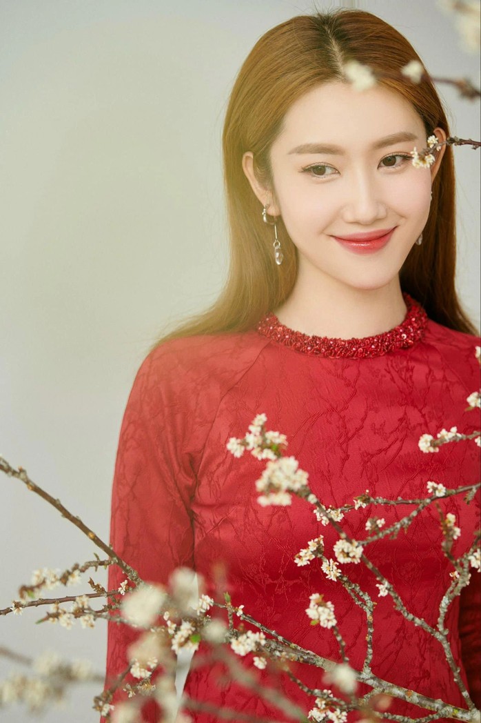 Văn nghệ sĩ đồng hành cùng Báo Người Lao Động giúp đỡ bà con vùng bão lũ
- Ảnh 7. Văn nghệ sĩ đồng hành cùng Báo Người Lao Động giúp đỡ bà con vùng bão lũ
- Ảnh 7.