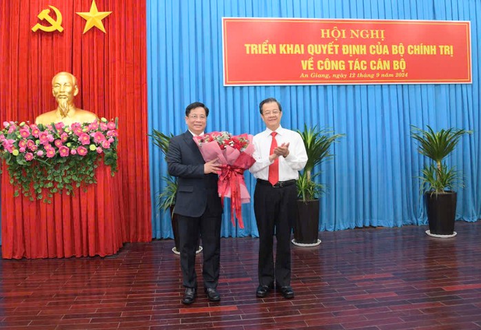 Bí thư Thành ủy Nha Trang làm Chủ tịch UBND tỉnh An Giang- Ảnh 3. Bí thư Thành ủy Nha Trang làm Chủ tịch UBND tỉnh An Giang- Ảnh 3.