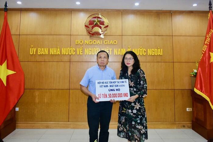 Kiều bào hỗ trợ người dân bị tổn thất do bão số 3- Ảnh 1. Kiều bào hỗ trợ người dân bị tổn thất do bão số 3- Ảnh 1.