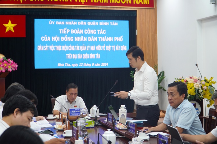 TP HCM: Bình Tân không còn là điểm "nóng" vi phạm xây dựng- Ảnh 3. TP HCM: Bình Tân không còn là điểm "nóng" vi phạm xây dựng- Ảnh 3.