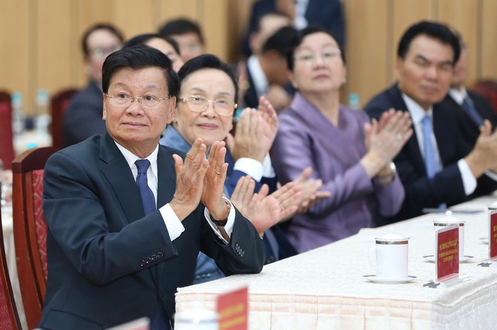 Tổng Bí thư, Chủ tịch nước Lào ủng hộ đồng bào các tỉnh miền Bắc bị ảnh hưởng do thiên tai- Ảnh 2. Tổng Bí thư, Chủ tịch nước Lào ủng hộ đồng bào các tỉnh miền Bắc bị ảnh hưởng do thiên tai- Ảnh 2.